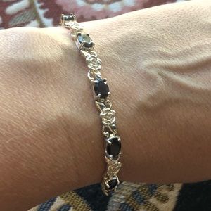 Beautiful silver/garnet bracelet (read description